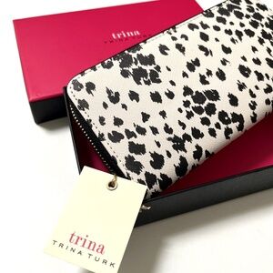 NIB TRINA TURK Long Zip Around Animal Print Wallet Boxed Black White Chic